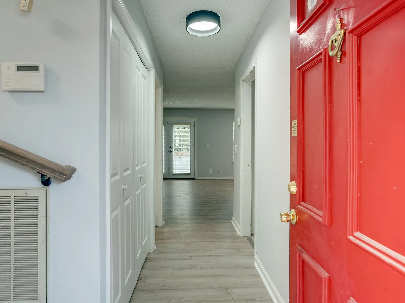 2 bed, 2.5 bath, 1276 sqft, $1,700 — Photo 4