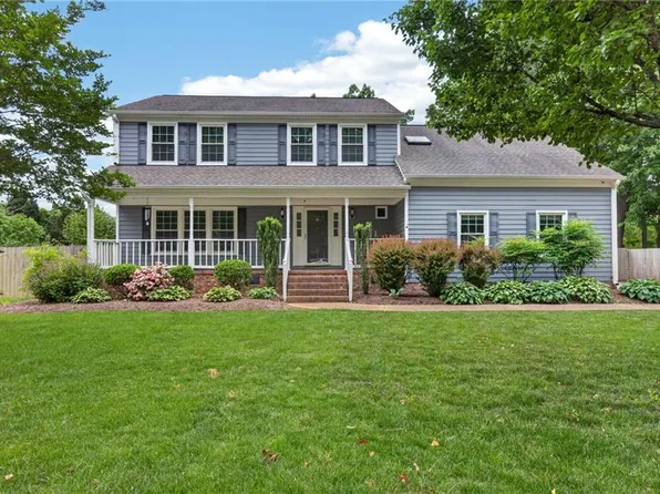 123 Winders Ln, Yorktown, VA 23692
