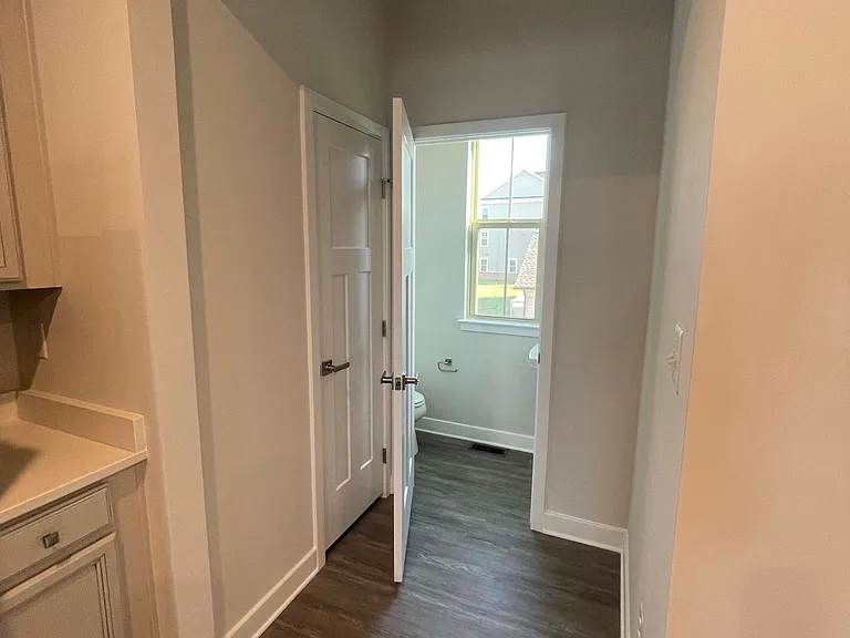 8666 Shady Pines Dr — Photo 23