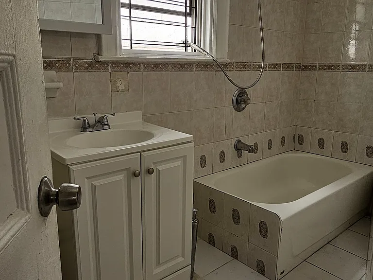 2481 Elm Pl #2 — Photo 9