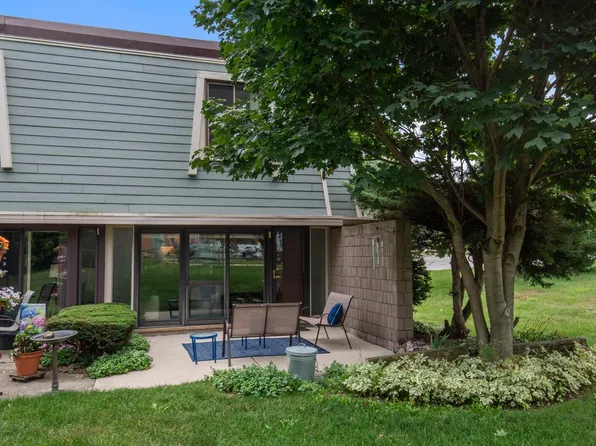 3333 5th AVENUE #2-J, South Milwaukee, WI 53172