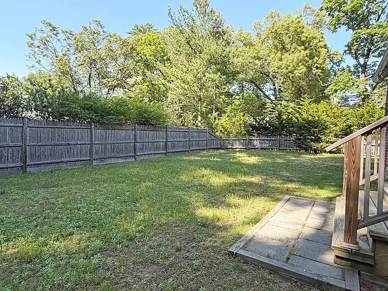63 Pierrepont Rd — Photo 14