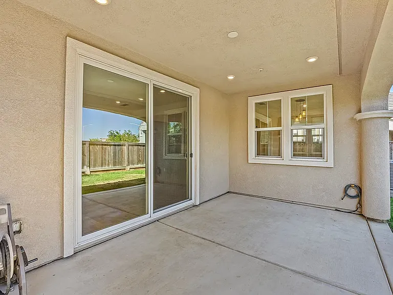 119 Chickadee Ln — Photo 13