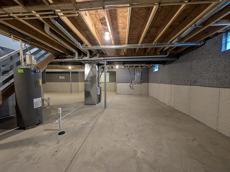 535 Pagoda Loop — Photo 6