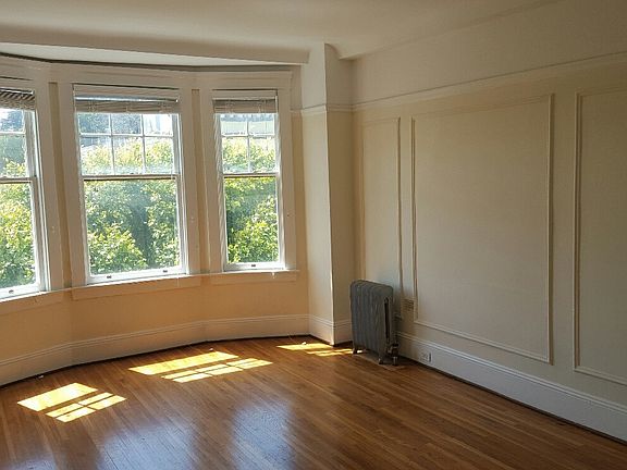 3rd image of 2480 Washington St APT 402