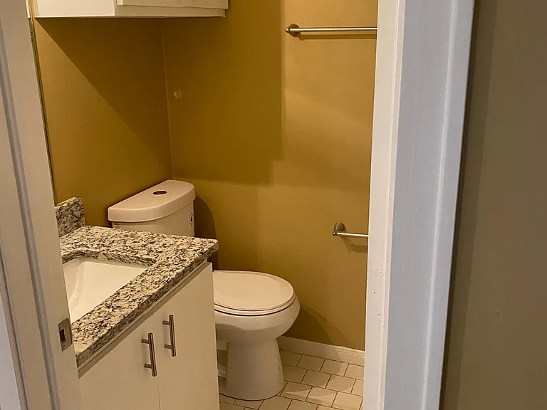 759 W 13th St #7 — Photo 15