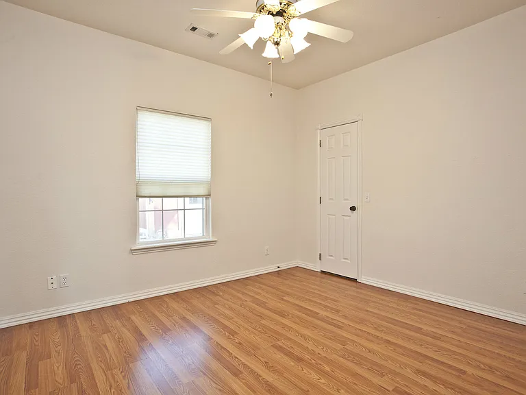 310 Old Forge Dr — Photo 11