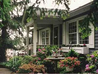 3226 University Ave photo 1