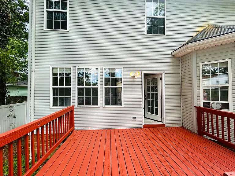 3412 Sale Dr — Photo 26