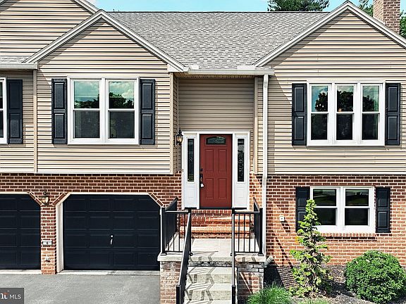 3rd image of 6 Briar Ct