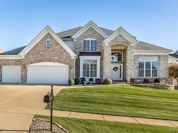 742 Castle Tower Dr, Ballwin, MO 63021