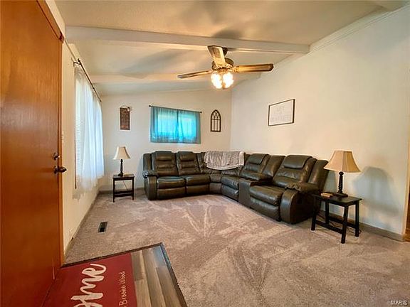 5th image of 260 Gerard St