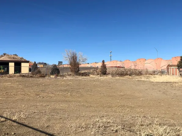 Carefree Ln, Pueblo, CO 81001