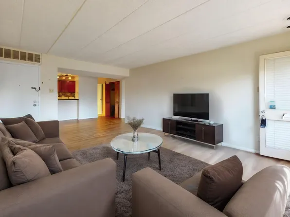 2615 Huntington Ave #49, Alexandria, VA 22303