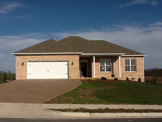1st image of 102 Briar Creek Cir