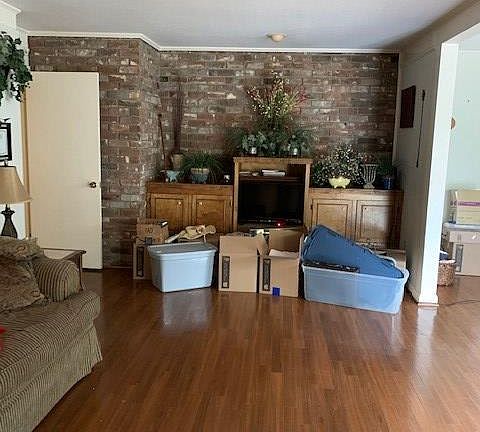 5th image of 1215 Woodland Ave