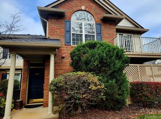 3567 Tremonte Cir S #243, Rochester, MI 48306
