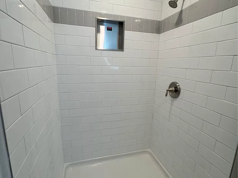 513 N 2nd St #1 — Photo 13