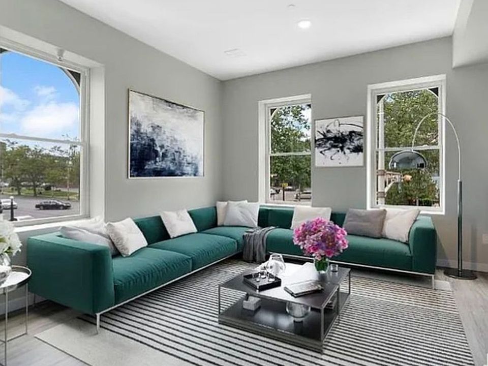 1st image of 98 Clinton Ave #301