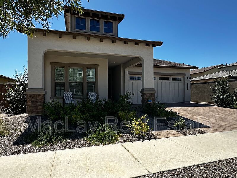 1st image of 1979 W Lariat Ln