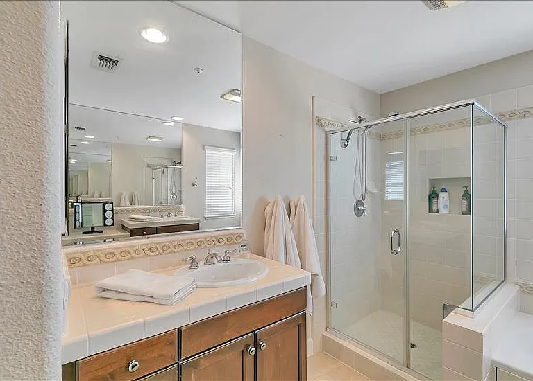 1504 Pear Tree Ln — Photo 17