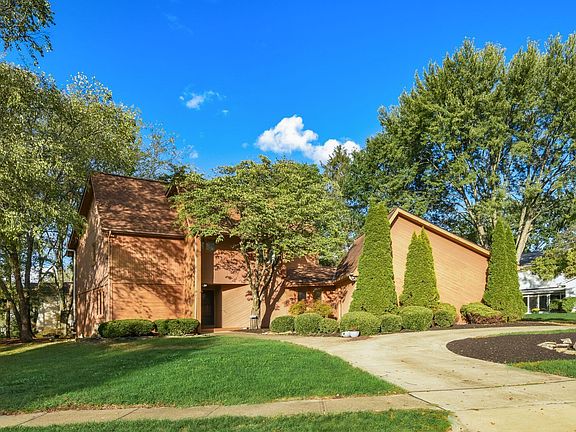 2nd image of 1368 Nutmeg Ct