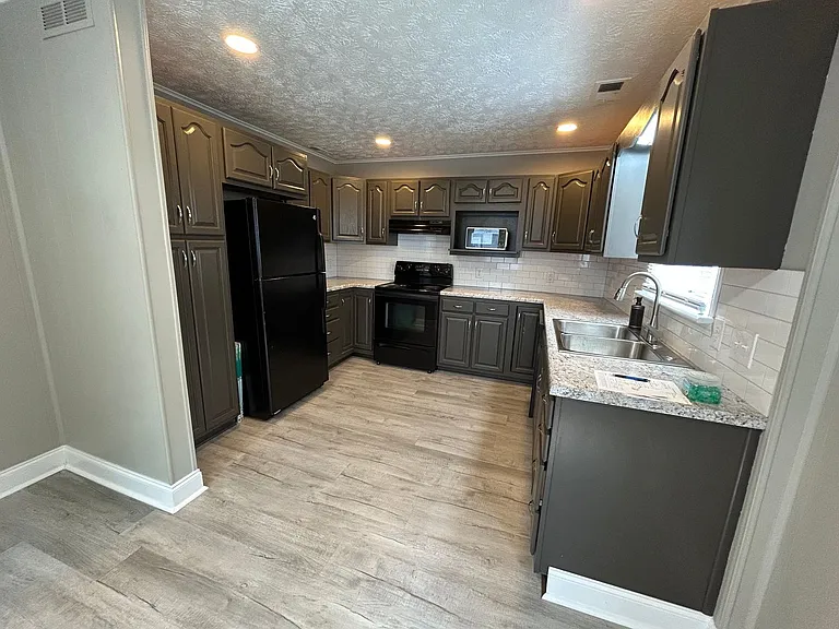 422 Sequoyah Dr — Photo 5