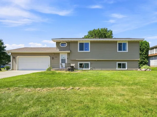 2201 Kessler Ln, Chaska, MN 55318