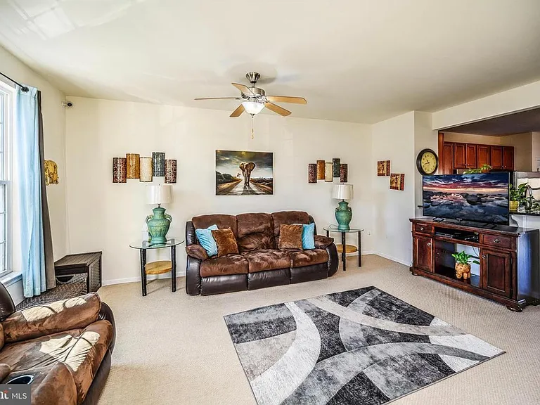 3106 Alliance Ct — Photo 6