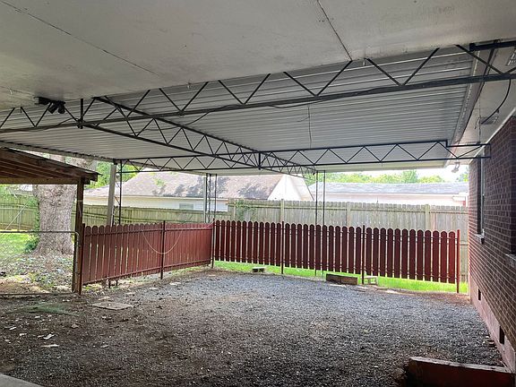 2nd image of 1007 Brookfield Dr