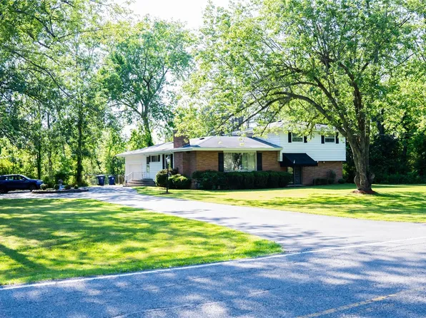 2890 Hopkins Rd, Amherst, NY 14228