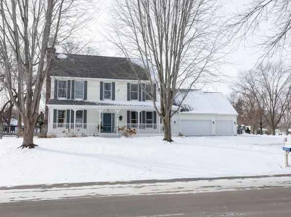 810 Aldon Dr, Saint Cloud, MN 56301