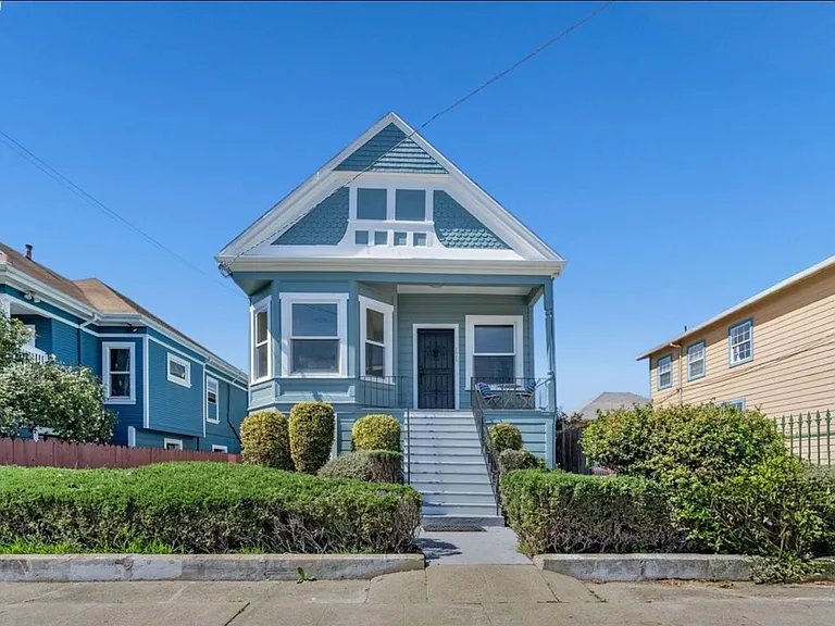34th Ave — Photo 11