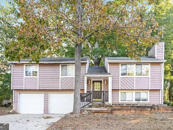 5343 Martins Crossing Rd, Stone Mountain, GA 30088