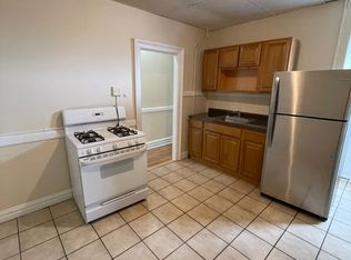 33 66th St #4A, West New York, NJ 07093