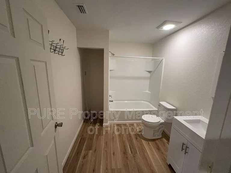 11330 NE 66th Ln — Photo 33