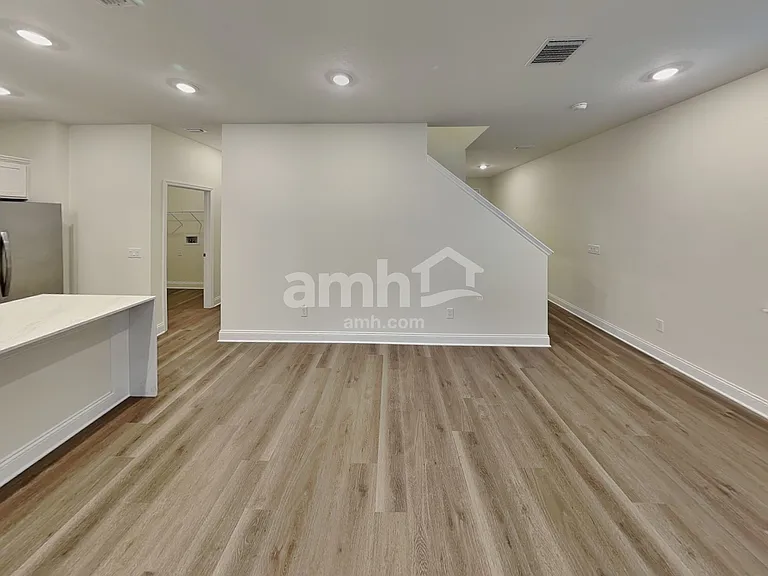 1019 Grafton Ridge Dr — Photo 9