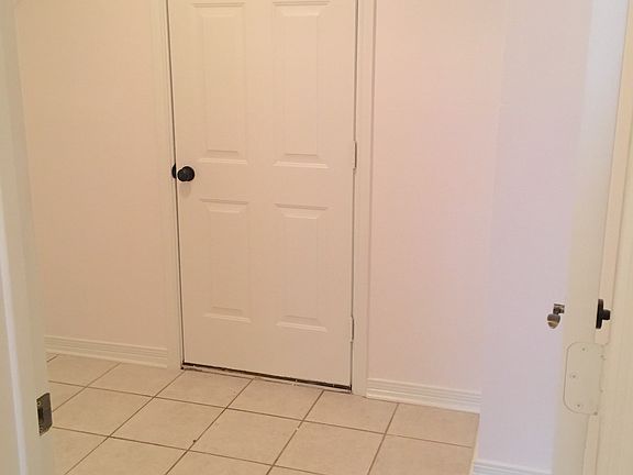 3rd image of 2601 Shelby Ln