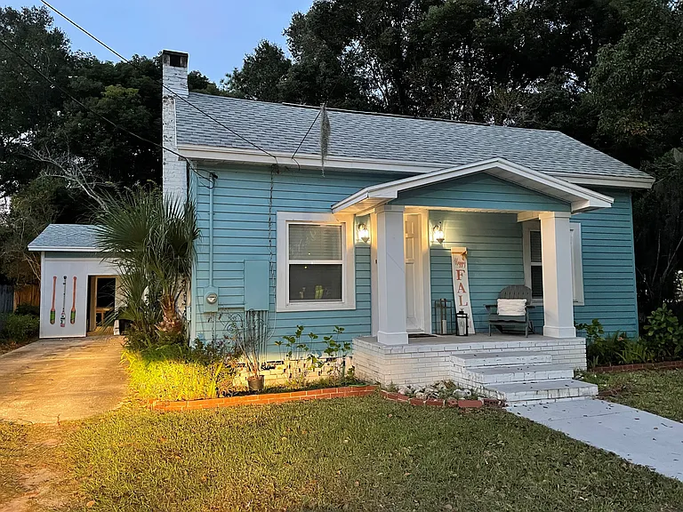 20837 Walnut St — Photo 1