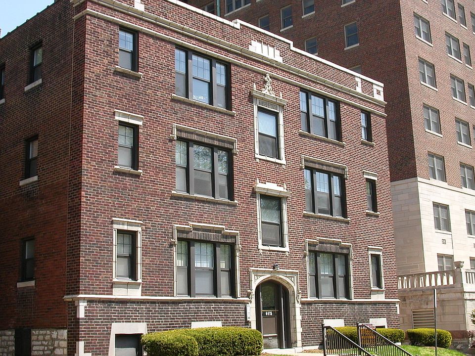 1st image of 4415 Pershing Ave APT 101