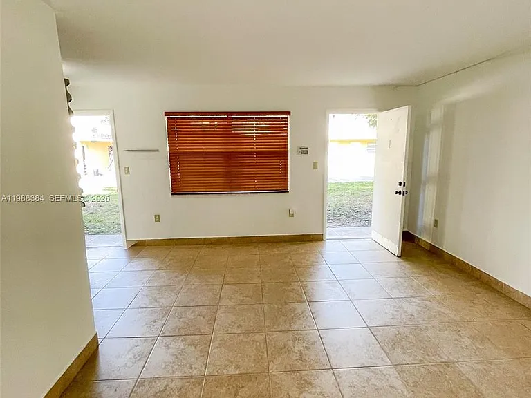 4450 SW 67th Ave #I — Photo 7