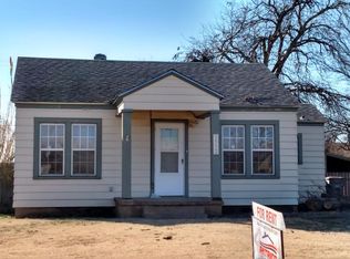 1512 NW Arlington Ave, Lawton, OK 73507