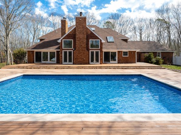 26 Elizabeth Ln