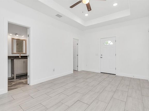 9518 E East Ave #I, Houston, TX 77012 | MLS #29085853 | Zillow