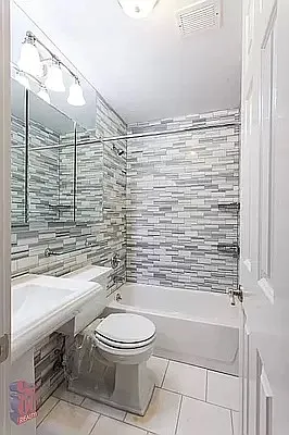 Rented by REAL New York | media 11