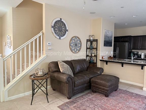 5th image of 1532 N Sanders Ave