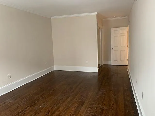 16 Short St #3 — Photo 8