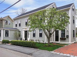 27 Pearl St, Marblehead, MA 01945