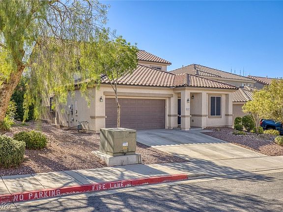 3rd image of 1077 Lemongrass Ct