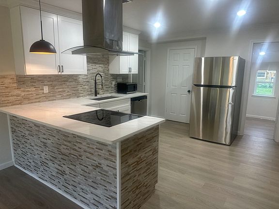 2nd image of 5260 Landry Ln